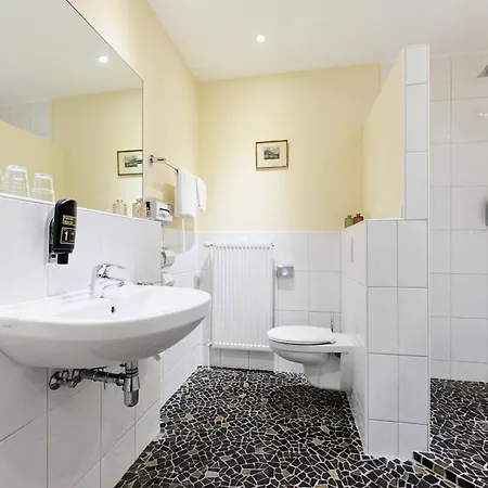 Gut Moschenhof 3* דיסלדורף