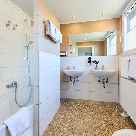 מלון Gut Moschenhof 3*