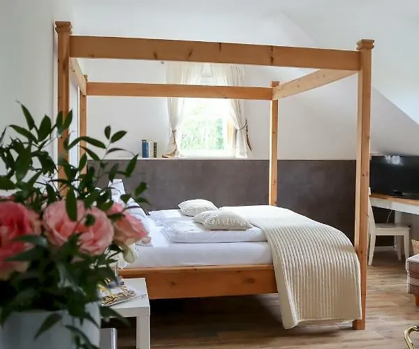 Gut Moschenhof فندق 3*